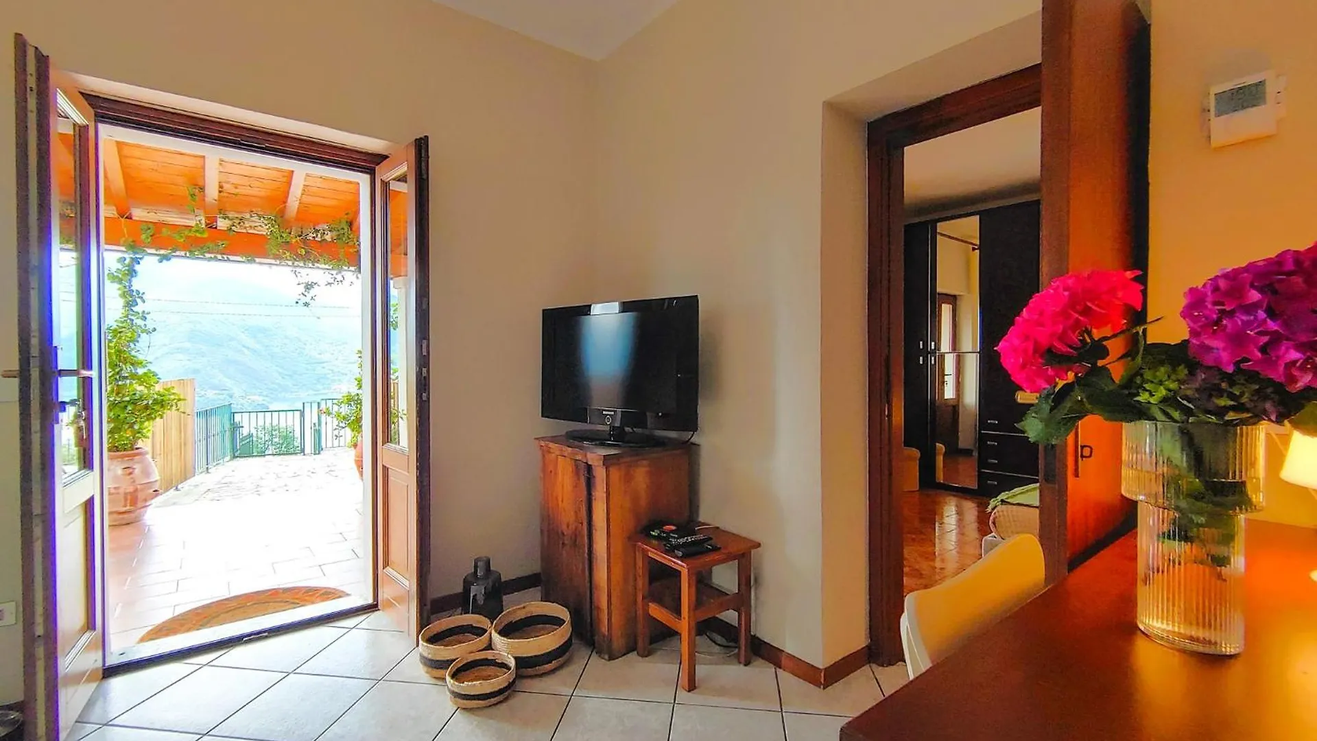 Caninett Stazzona Appartement